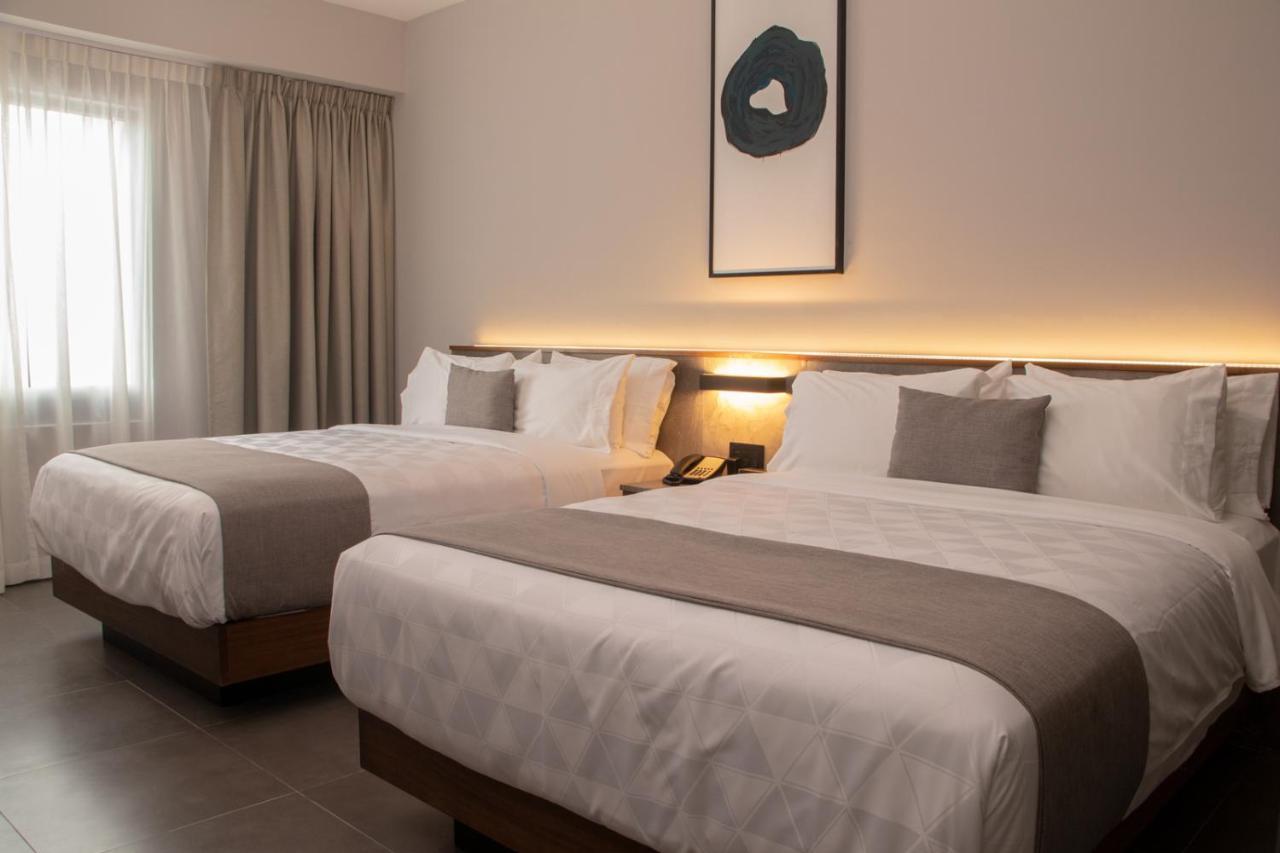 Viaggio Resort Mazatlan Exterior photo A room at the hotel