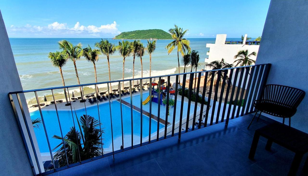 Viaggio Resort Mazatlan Exterior photo View of the beach from the hotel